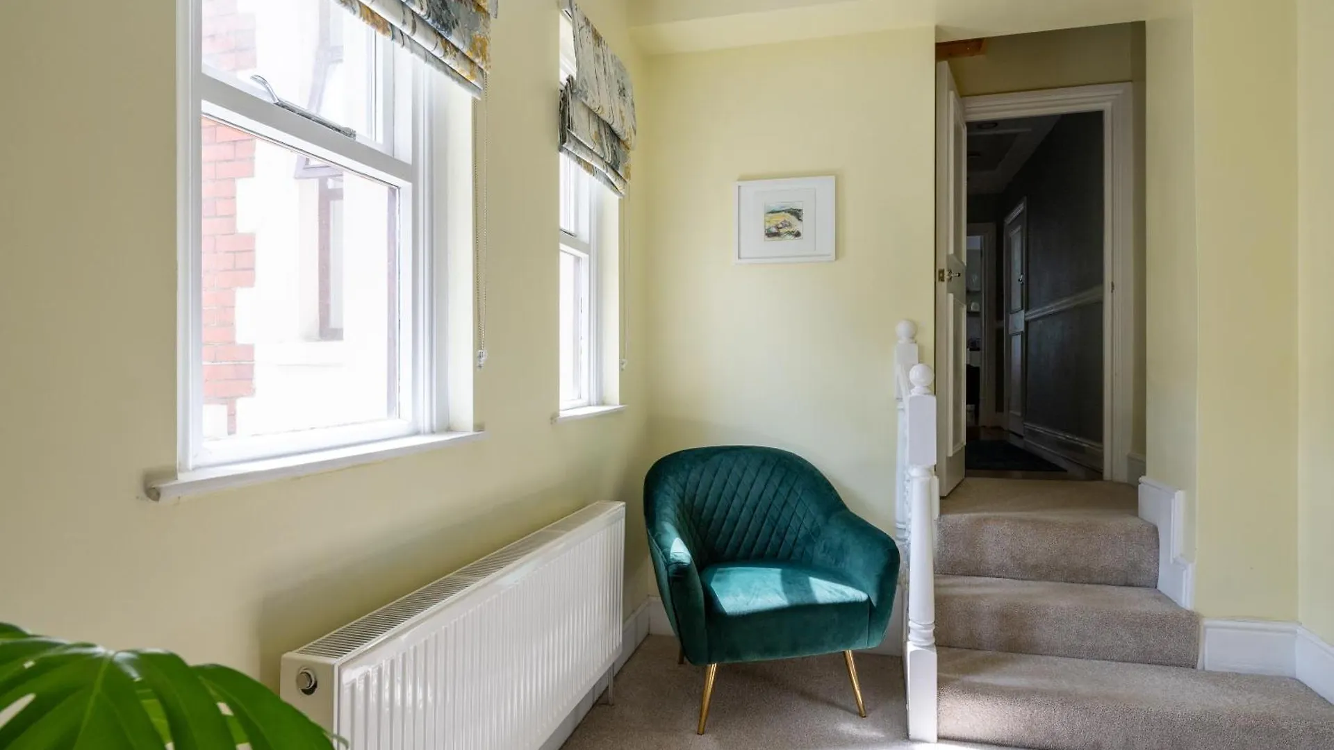 Prime Location Cardiff Pontcanna Modern 2 Bedroom Apartment With Privat Parking